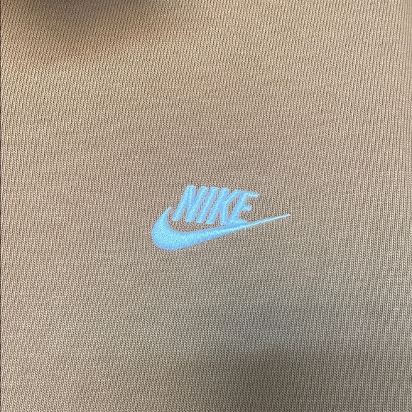 Nike Men's Tan Long Sleeve Tee Brand New W Tags Men’s Large - Picture 2 of 6